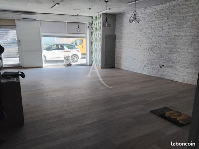 Maison 8 pièces 385 m²