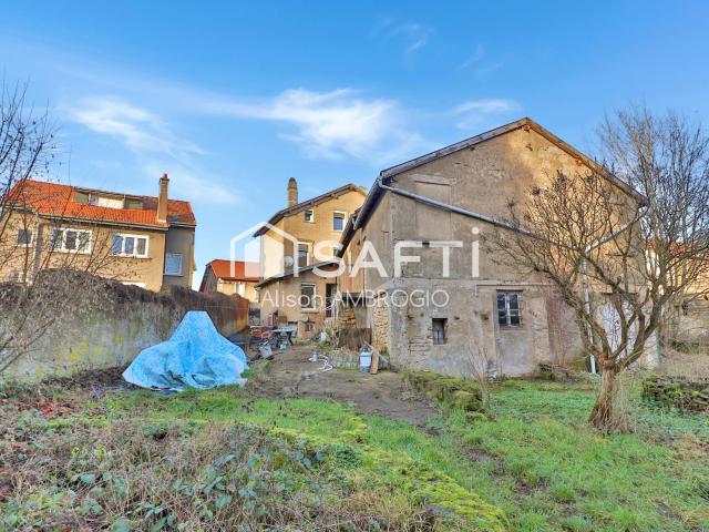 Maison 8 pièces 387 m²