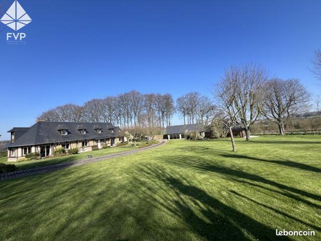 Maison 8 pièces 404 m²
