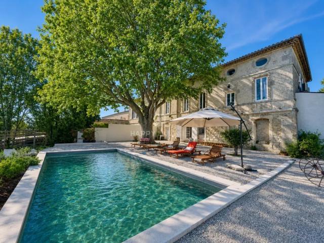 Maison 8 pièces 400 m²