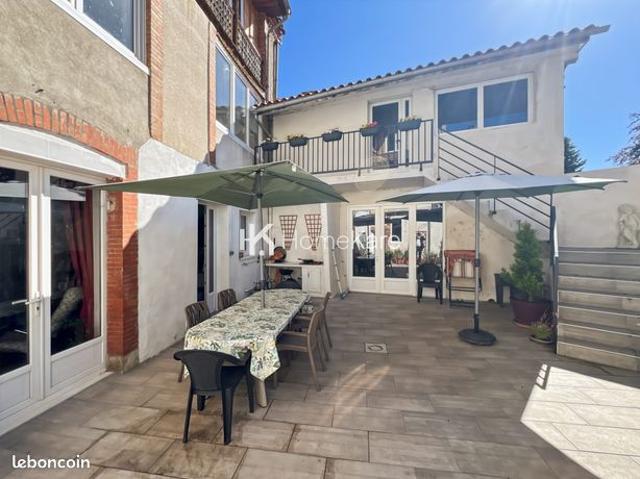 Maison 8 pièces 400 m²