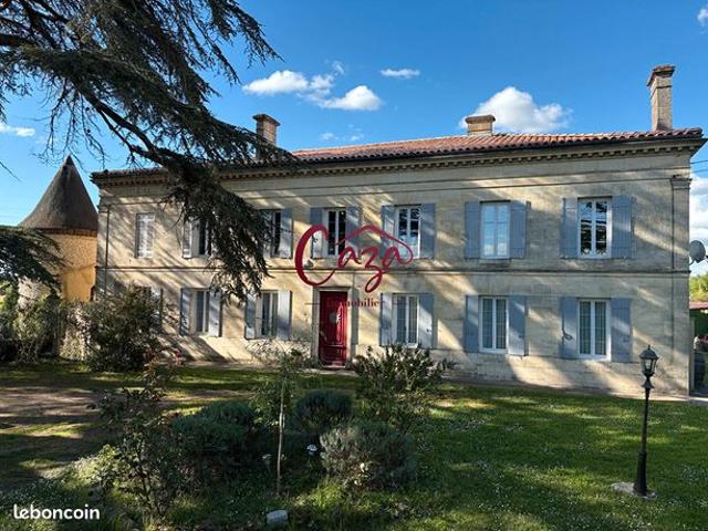 Maison 8 pièces 400 m²