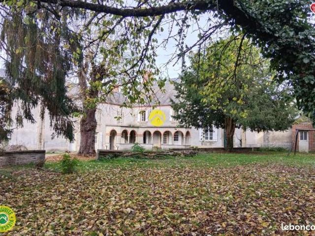 Maison 8 pièces 400 m²