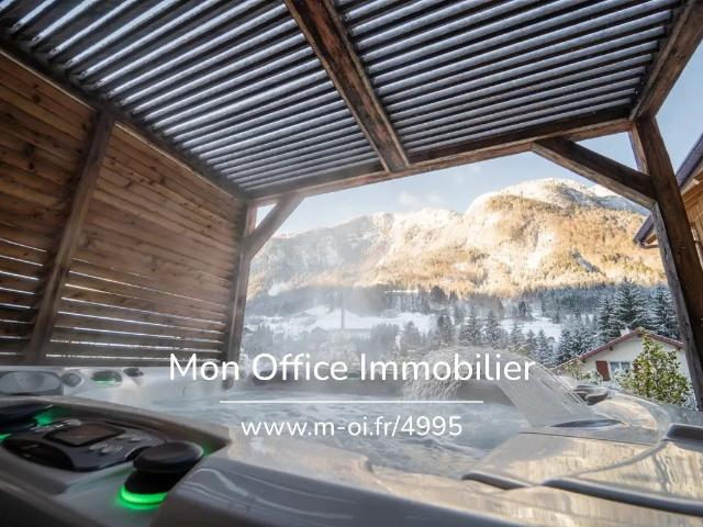 Maison 8 pièces 413 m²