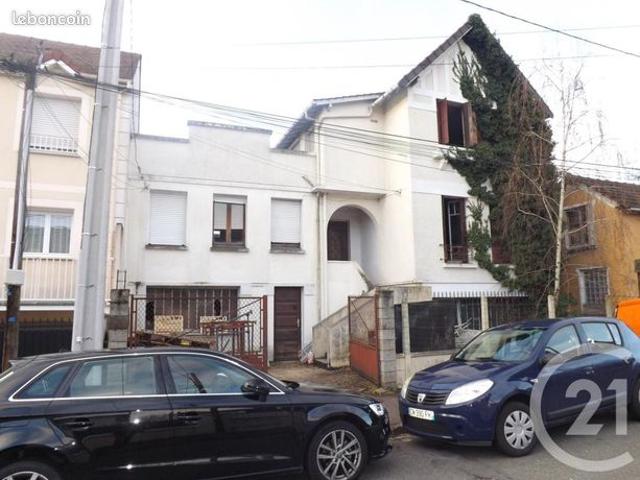 Maison 8 pièces 424 m²