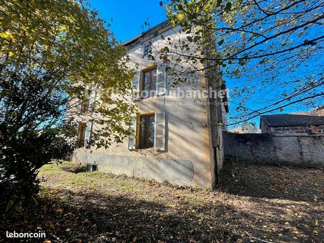 Maison 8 pièces 425 m²
