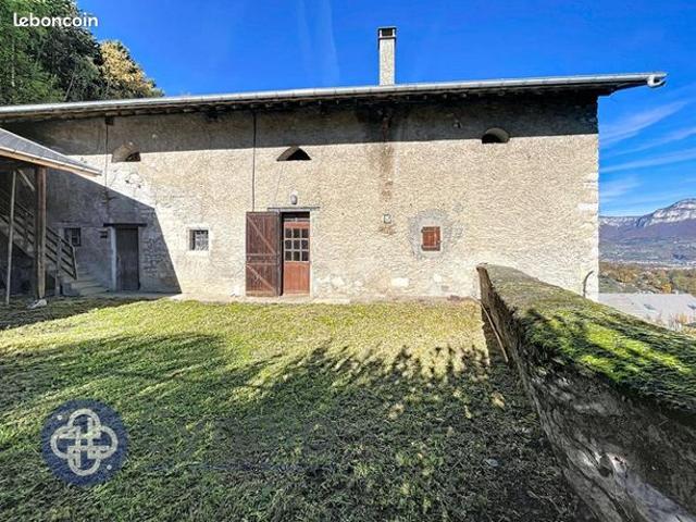 Maison 8 pièces 420 m²