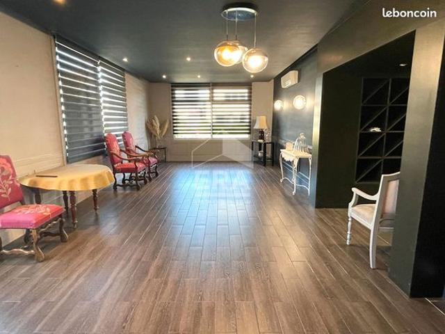 Maison 8 pièces 420 m²