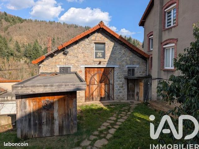 Maison 8 pièces 434 m²