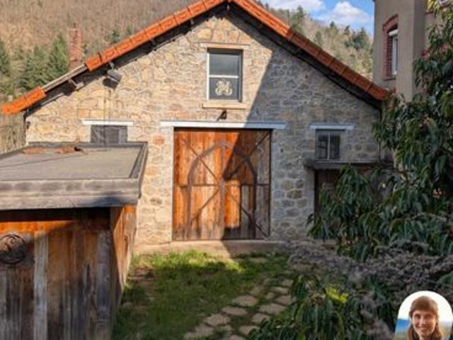 Maison 8 pièces 434 m²
