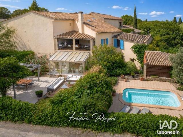 Maison 8 pièces 435 m²