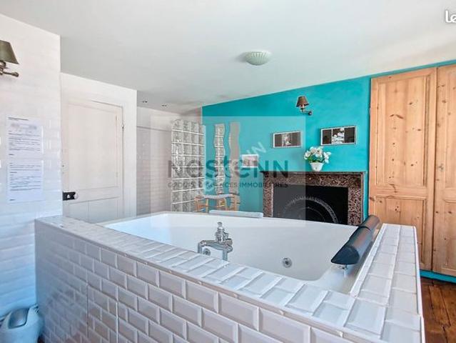 Maison 8 pièces 430 m²