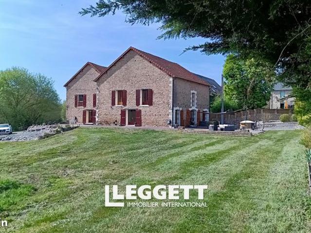 Maison 8 pièces 451 m²