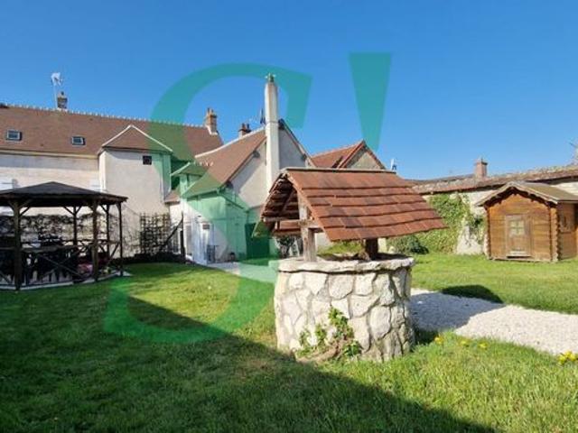 Maison 8 pièces 464 m²