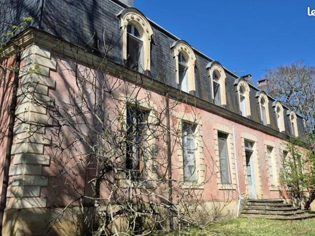 Maison 8 pièces 465 m²