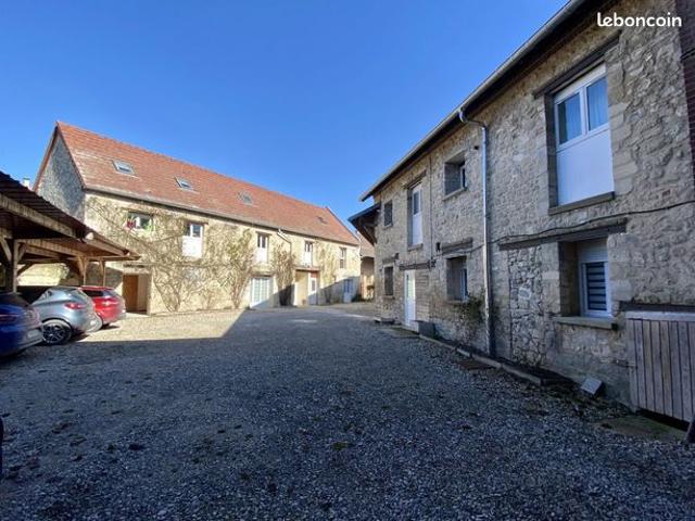 Maison 8 pièces 469 m²