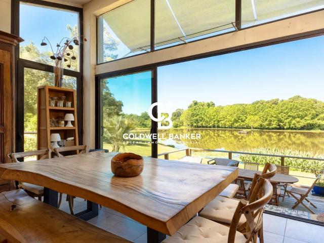 Maison 8 pièces 500 m²