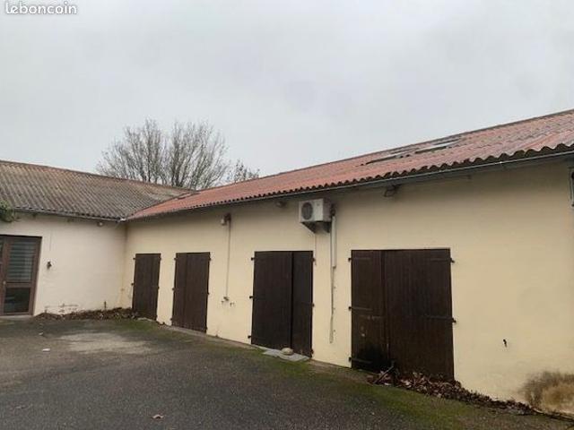 Maison 8 pièces 538 m²