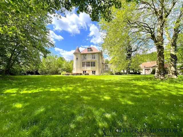 Maison 8 pièces 635 m²