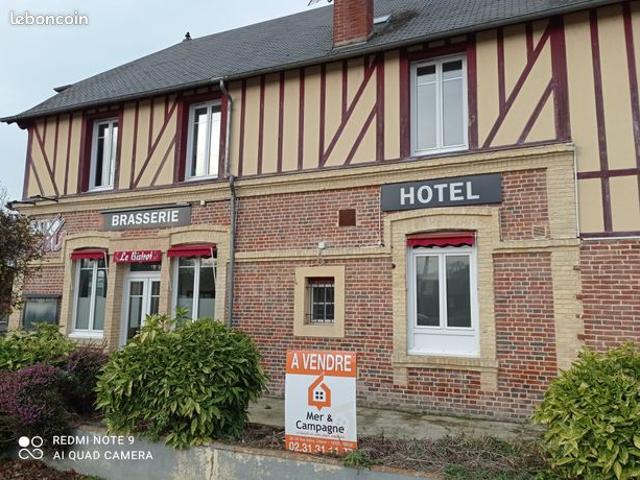 Maison 8 pièces 650 m²