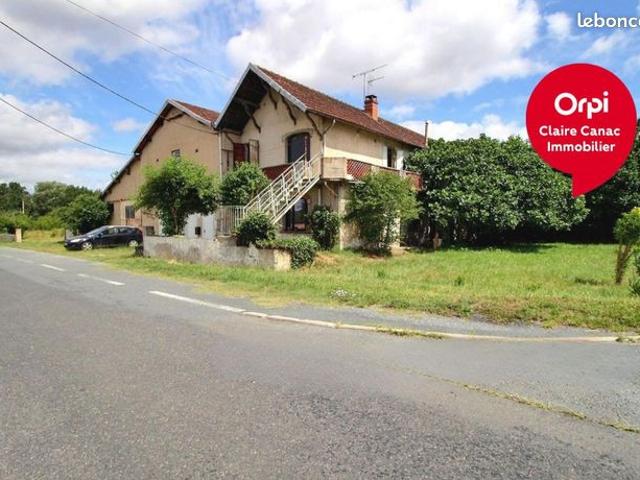 Maison 8 pièces 687 m²