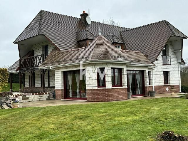Maison 8 pièces 197 m²