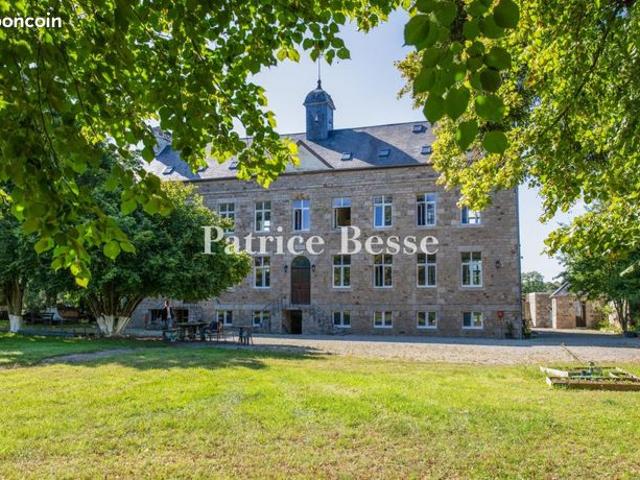Maison 8 pièces 718 m²