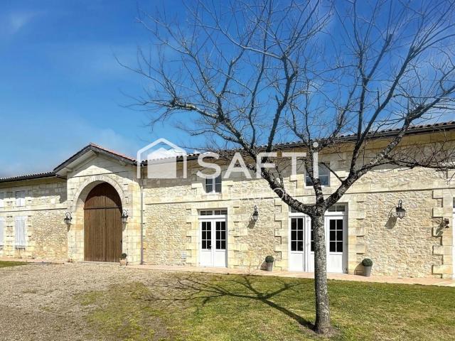 Maison 8 pièces 720 m²