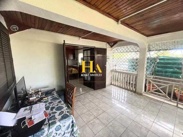 Maison 8 pièces 93 m²