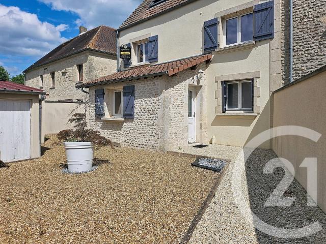 Maison 8 pièces 94 m²
