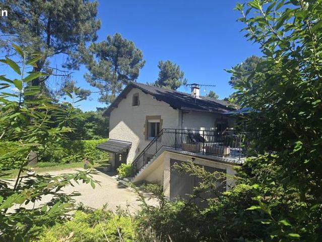 Maison 8 pièces 95 m²