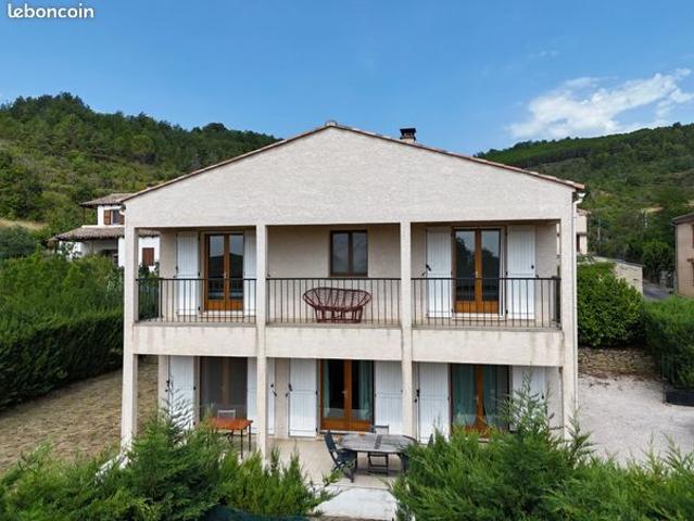 Maison 8 pièces 98 m²
