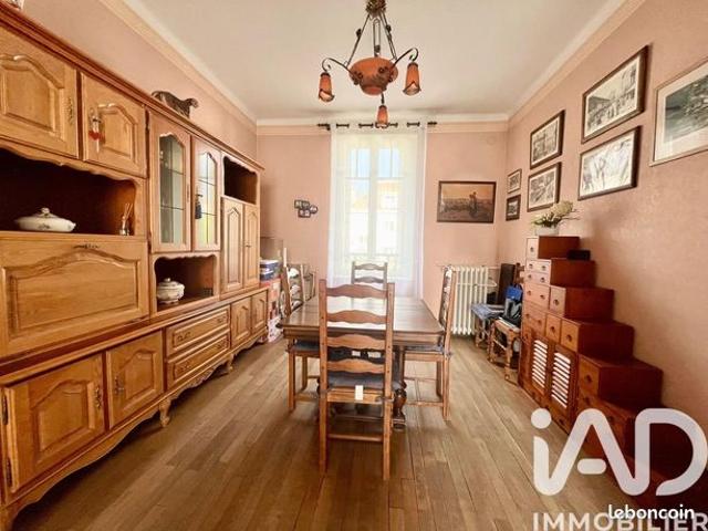 Maison 8 pièces 99 m²