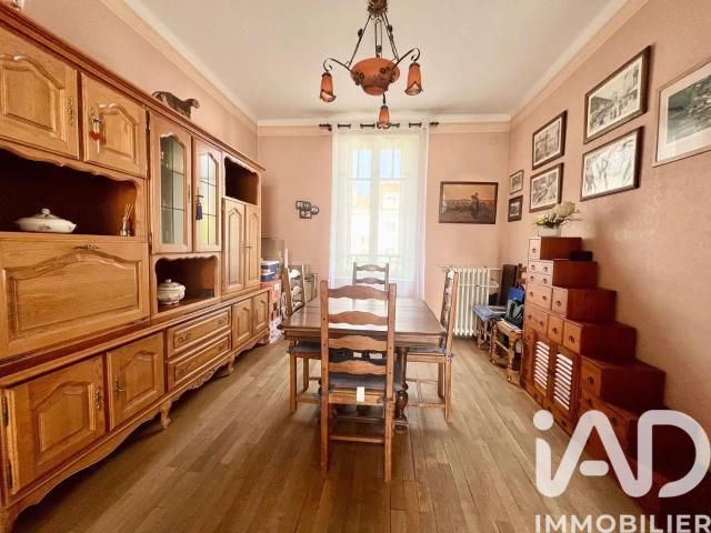 Maison 8 pièces 99 m²