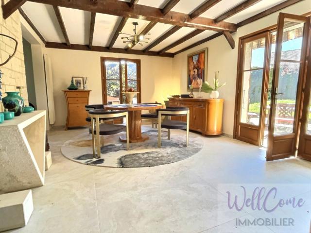 Maison 8 pièces au calme à Albens avec terrain constructible. 151m² Albens