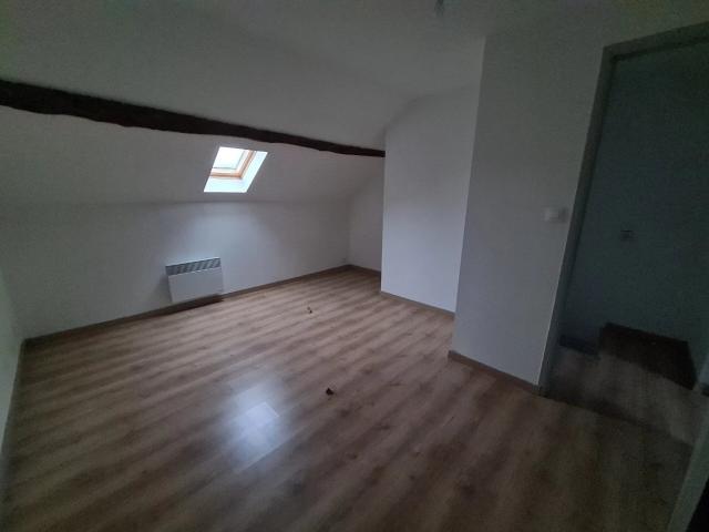Maison, 90 m² à louer à Hirson 02500