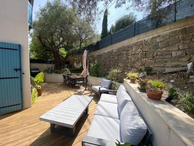 Maison 91 m2 Le Revest les Eaux