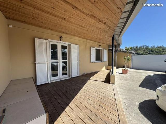 Maison 91 m² Saint Joseph