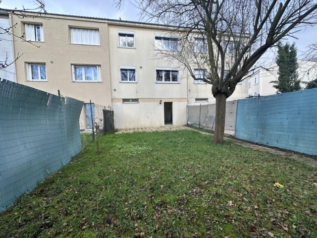 MAISON 92M² LA QUEUE EN BRIE