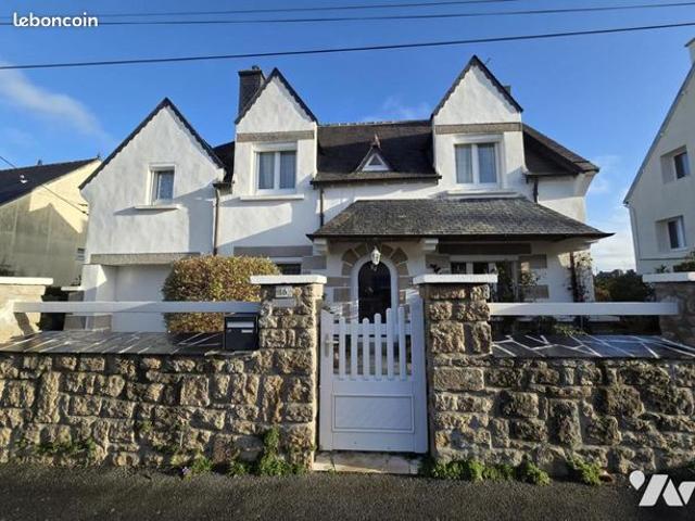 Maison 94 m² PLESTIN LES GREVES