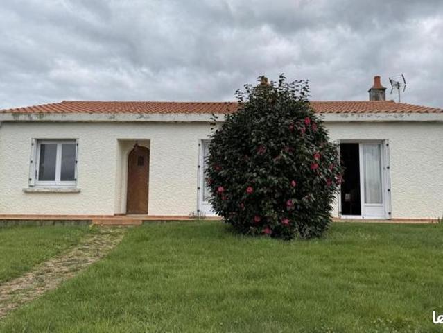 Maison 95 m² FOUGERE
