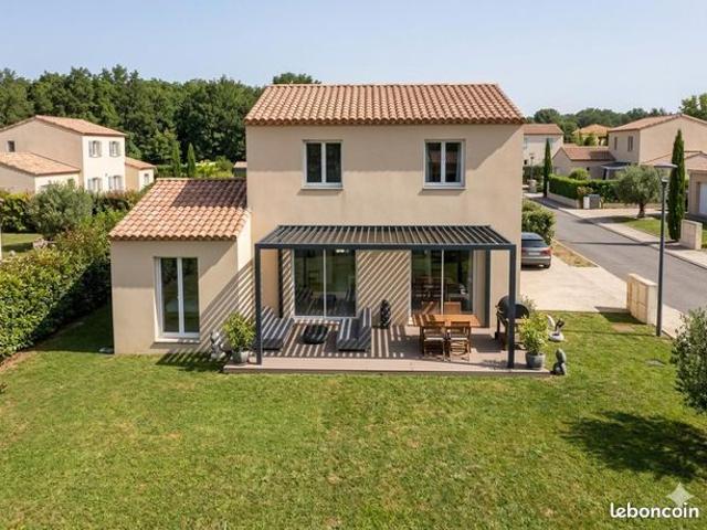 Maison 95 m² Greasque