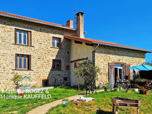 Maison 97 m² + 2ème maison à rénover – 6000 m² terrain – Saint Gervais sous Meymont
