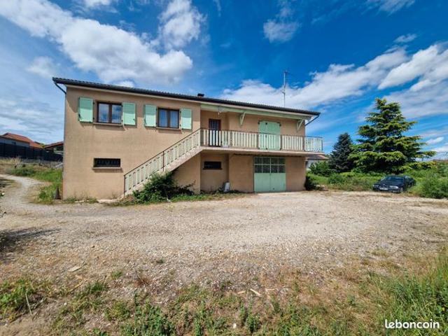 Maison 97 m² hab. / sous sol 108 m² / Terrain 1848 m² plat et constructible / POTENTIEL