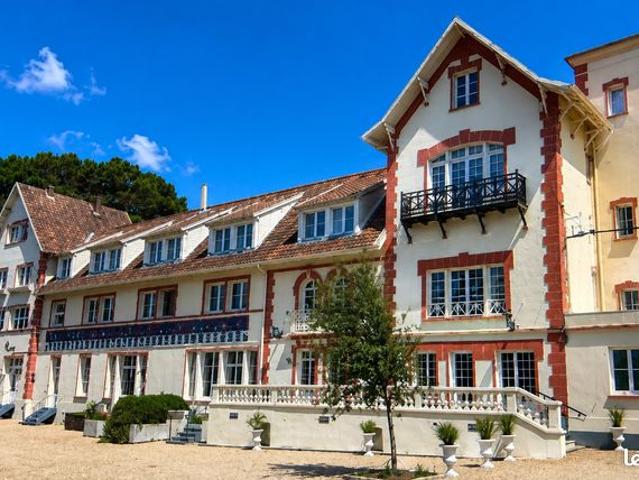 Maison 98 pièces 4000 m²