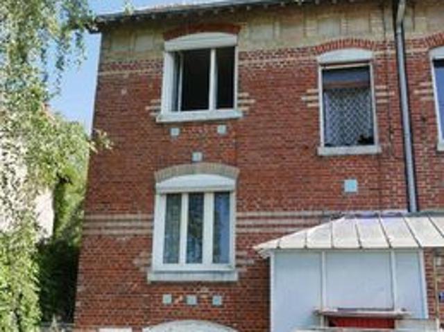 Maison 99 m² Lucquy