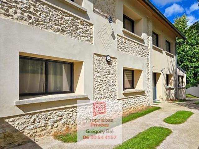 Maison 9 pièce s 270 m2