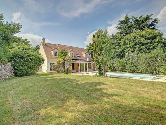 Maison 9 pièce s 238m² Les Alluets le Roi