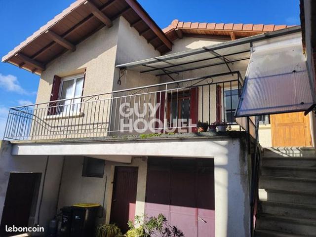 Maison 9 pièces 107 m²