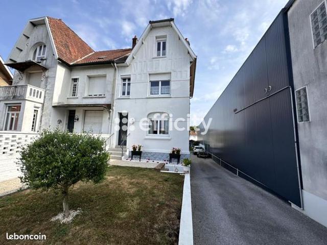 Maison 9 pièces 108 m²